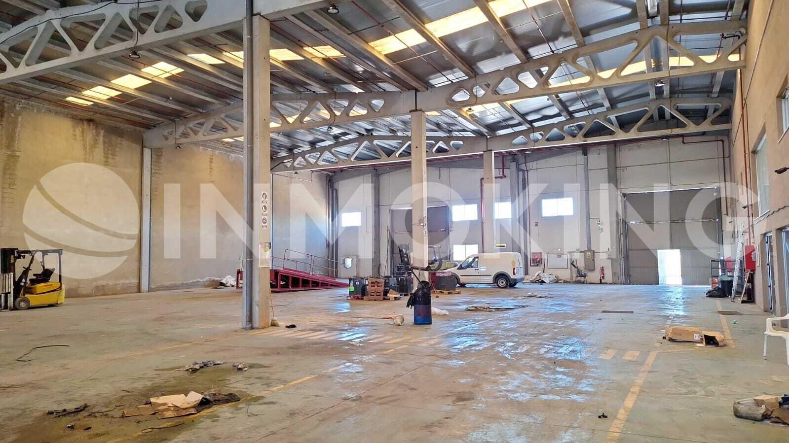 Foto de la propiedad Nave industrial en alquiler primera línea de la Pista de Silla 